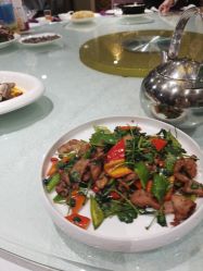 -鑫淼餐饮娱乐中心(江东街店)