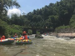 -仙山谷激浪漂流