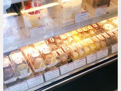 -红宝石·鲜奶小方·海派西点房(浦三店)