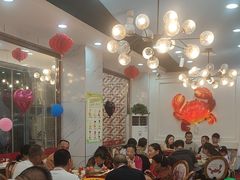 -休记光头香辣蟹干锅(绵竹店)