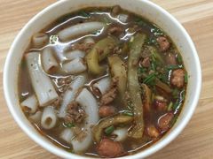 -八哥酸辣粉(大中路步行街店)