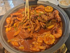 -徐记小怪兽肉蟹煲(中央大街店)