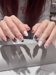 -丽心自助美甲美睫