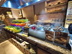 自助取餐区-金海湾自助餐厅(金陵饭店)