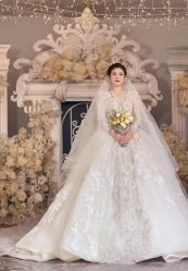 点击看大图 -伯瓷皇后婚纱艺术空间