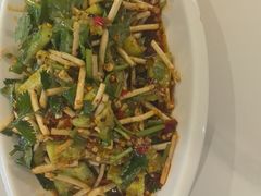 -菌海森林·非遗野生菌火锅(西山区滇池路摩根道店)