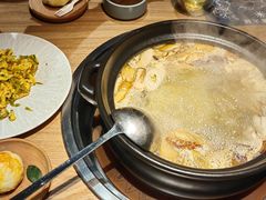 -一朵菌·野生菌探索家火锅(南亚店)