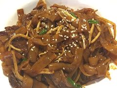 -新大咀港式茶餐厅(宝山万达店)