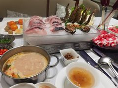 -红鼎豆捞·非遗鲍皇汤火锅(宝丰路店)