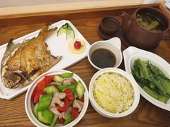 -雪梅月子中心(华侨城店)