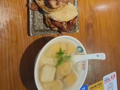 -老天桥酱肉烧饼夹肘子(天桥店)