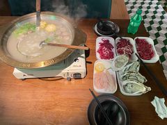 -天成·潮州牛肉脆肉鱼生蚝自助火锅