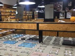 -罗伯特眼镜·蔡司官方授权(罗湖国贸店)