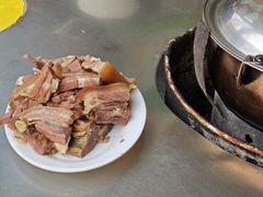 -阿婆东山羊肉店(鸿港海鲜批发市场店)
