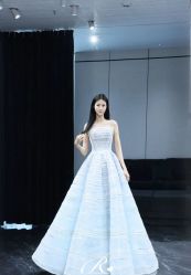 -Renee芮亦婚纱