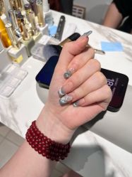 -丽心自助美甲美睫