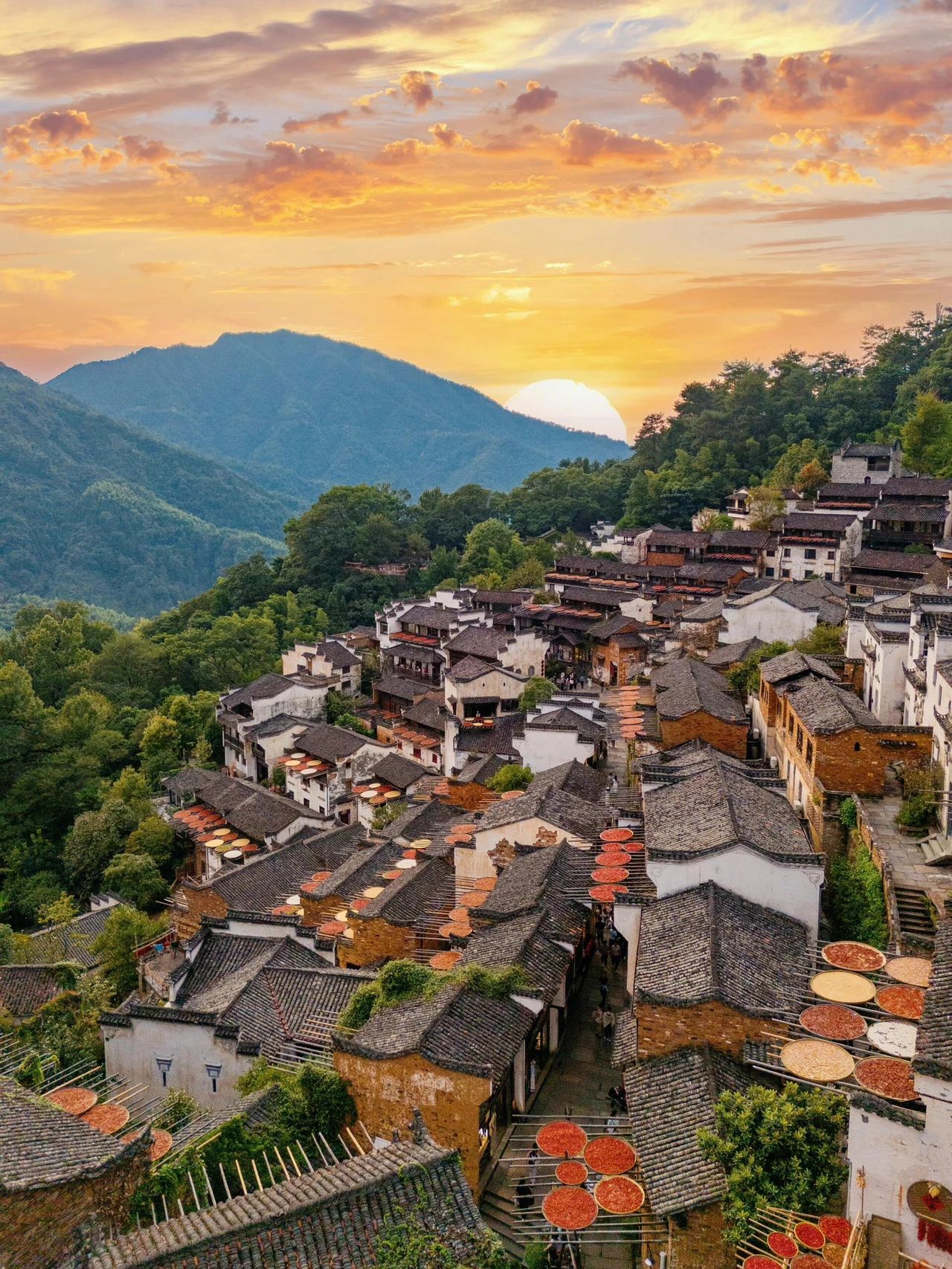 江西最出 名的景点 是婺源相关图片2