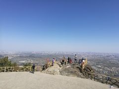 -鬼笑石后山停车场