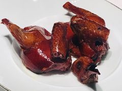 脆皮妙龄鸽-新荣记(建国门外大街店)