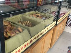 面包甜点陈列柜-吊桥缸炉烧饼(乐亭总店)