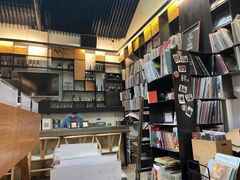 -黑胶星球(华发中城商都店)