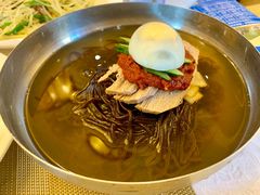 冷面酸甜-牡丹峰朝鲜料理