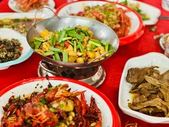 -呷呷好龙虾·湖南常德钵子菜·湘菜(公明天虹总店)