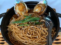葱香鲍鱼捞面-夜上海(新天地店)