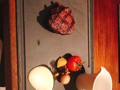 -恰餐厅及酒吧 CHAR Bar & Grill (北京丽都皇冠假日店)