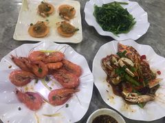 -亚龙湾8号(丁村万人海鲜广场店)