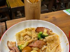 -成都米粉串串钵钵鸡(阜通店)