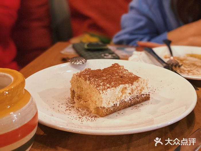 La Vite意大利餐厅酒馆(乌鲁木齐店)意式手工提拉米苏图片