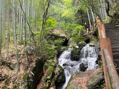 -藏龙百瀑风景区