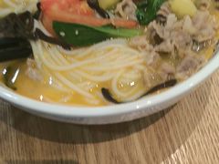 -蒙自源米线大王(东站店)