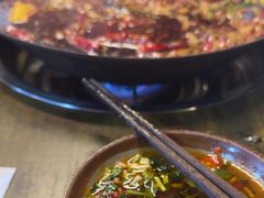 -黄潇洒老火锅(九眼桥宏济巷店)