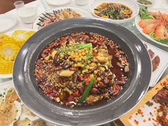 -鑫巴蜀小镇 · 水煮鱼专研店(玉桥店)