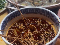 -大众跷脚牛肉馆·非遗传承单位(峨眉山店)