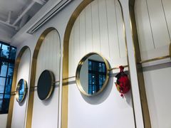 -Fridi Patisserie Cafe