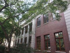 -香港大学