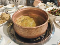 -菌海森林·非遗野生菌火锅(西山区滇池路摩根道店)