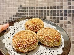 招牌芝麻烧饼-王家渡火锅店(棕榈泉店)