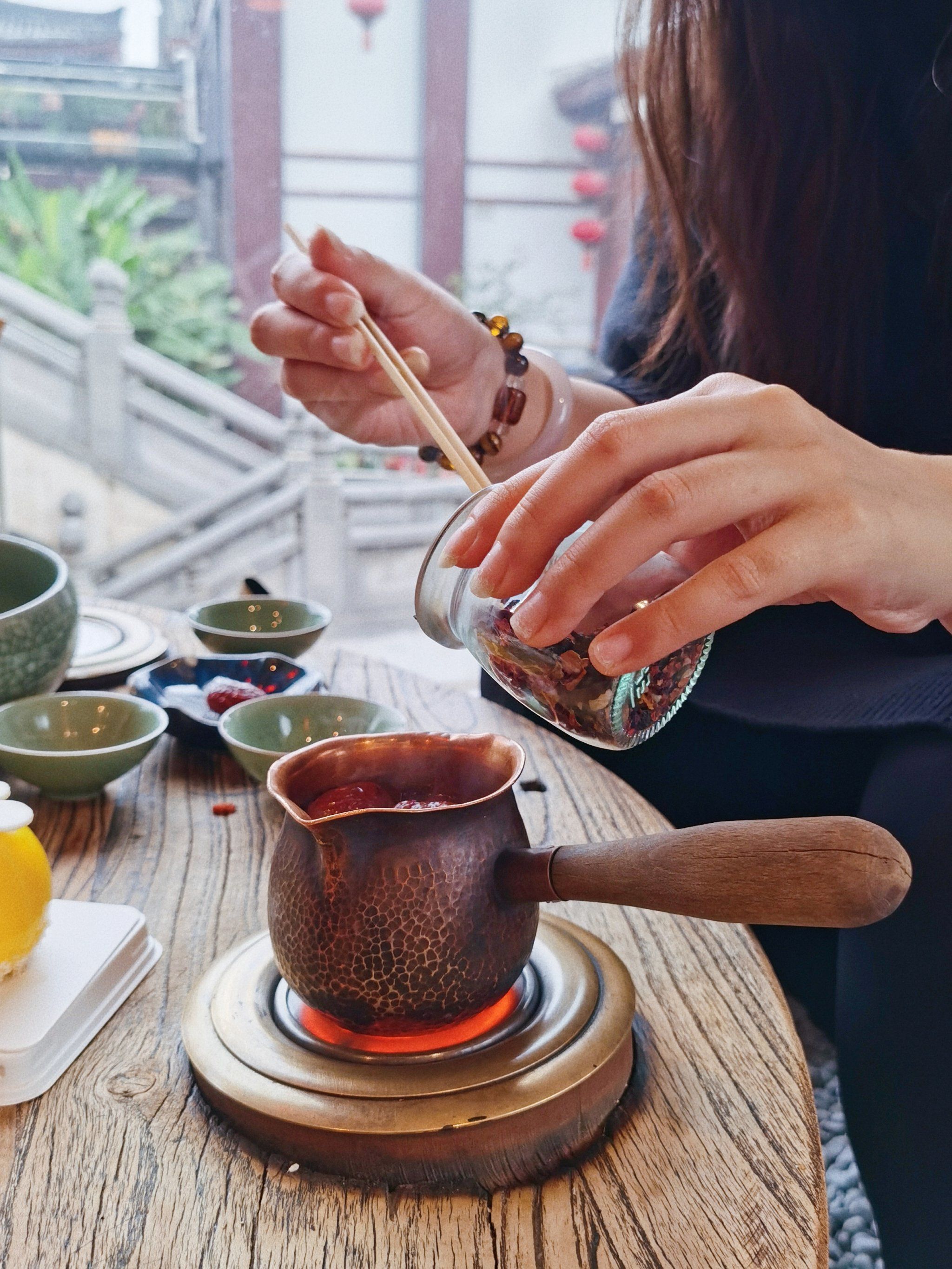 居然除了陕菜还有喝茶的🍵
吃完饭直接来 不到30米 特别方便
