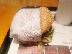 -The Habit Burger Grill 哈比特汉堡(复兴soho店)