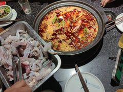 木姜子油锅底-小饕荟雅安贡椒鱼鲜馆(广福桥店)