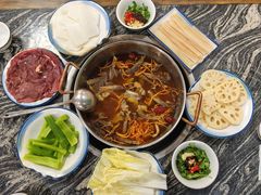 野生菌汤锅-乳仔牛牦牛汤锅 烤羊排(松潘古城店)