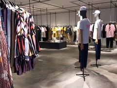 -URBAN REVIVO(荟聚中心店)