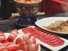至尊肥牛-铜来聚老北京涮肉(恒隆广场店)