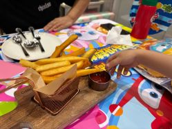 -奈尔宝家庭中心·亲子餐厅(华采天地店)