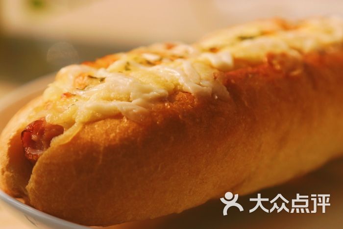 巴黎贝甜(来福士店)香肠土豆法棍图片 - 第1张