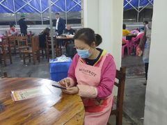 -章记正宗南岗鱼蛋火锅